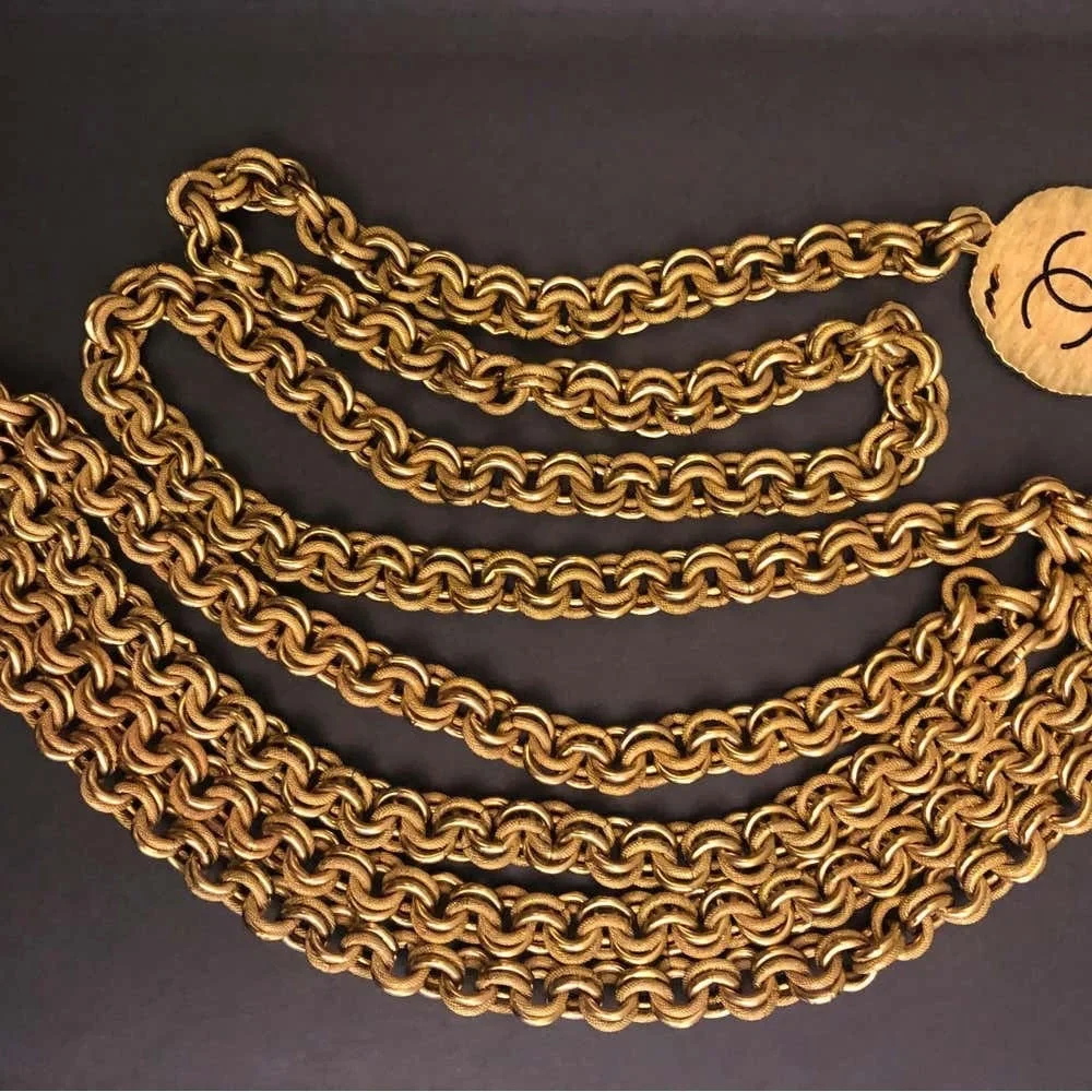 Authentic CHANEL 1994 Vintage charm medallion quadruple chain belt 90cm